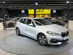 Bmw 118 i Advantage*VIRTUELL*LED*PANO*HUD*ACC*LEDER