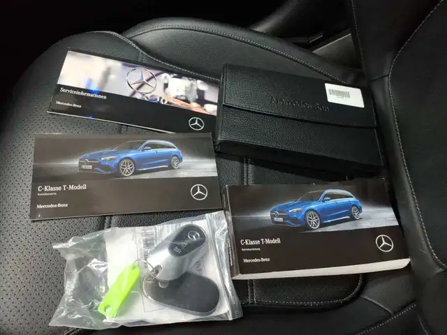 Mercedes-Benz C-Class view 20