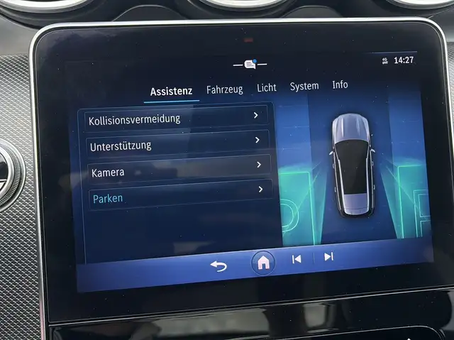 Mercedes-Benz C-Class view 28