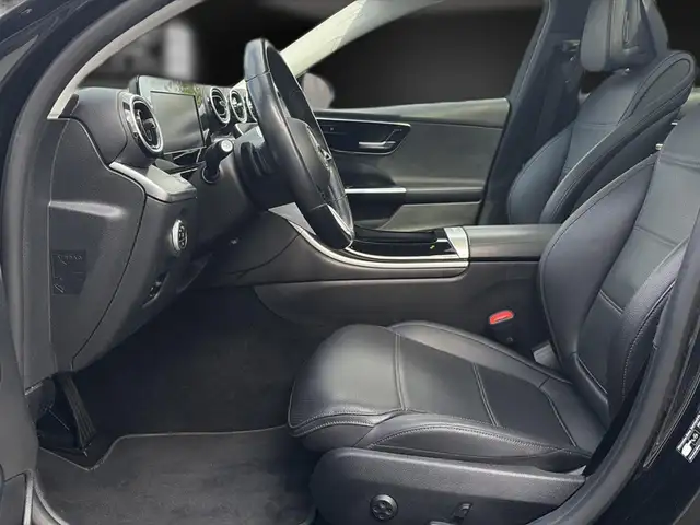 Mercedes-Benz C-Class view 15