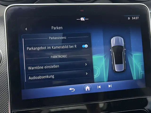 Mercedes-Benz C-Class view 27