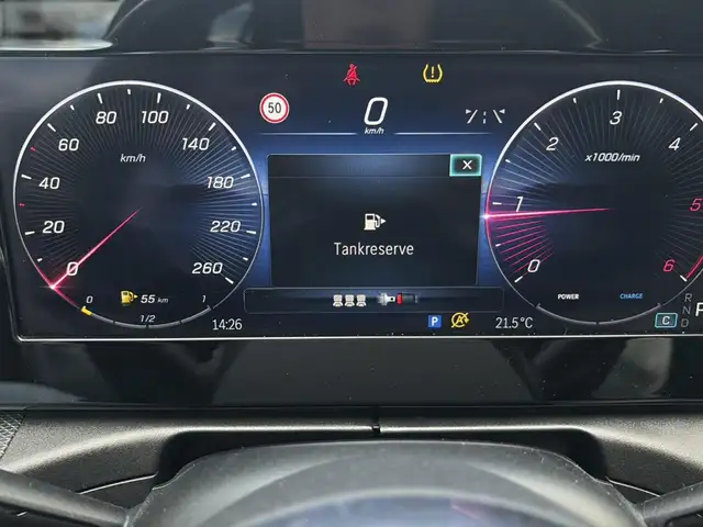 Mercedes-Benz C-Class view 21