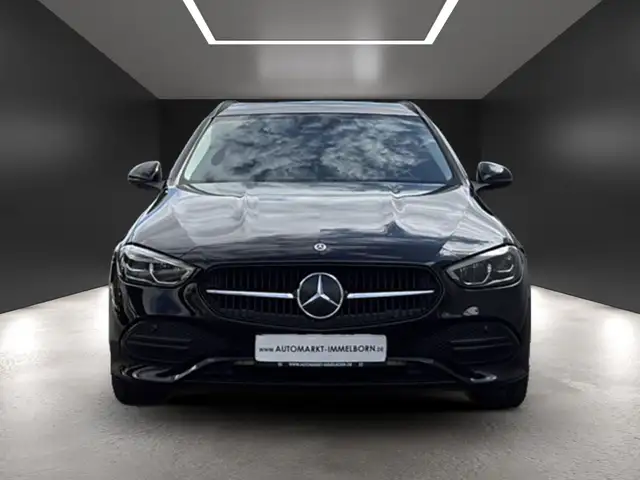 Mercedes-Benz C-Class view 9