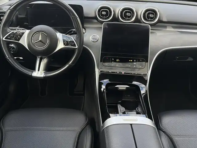 Mercedes-Benz C-Class view 18