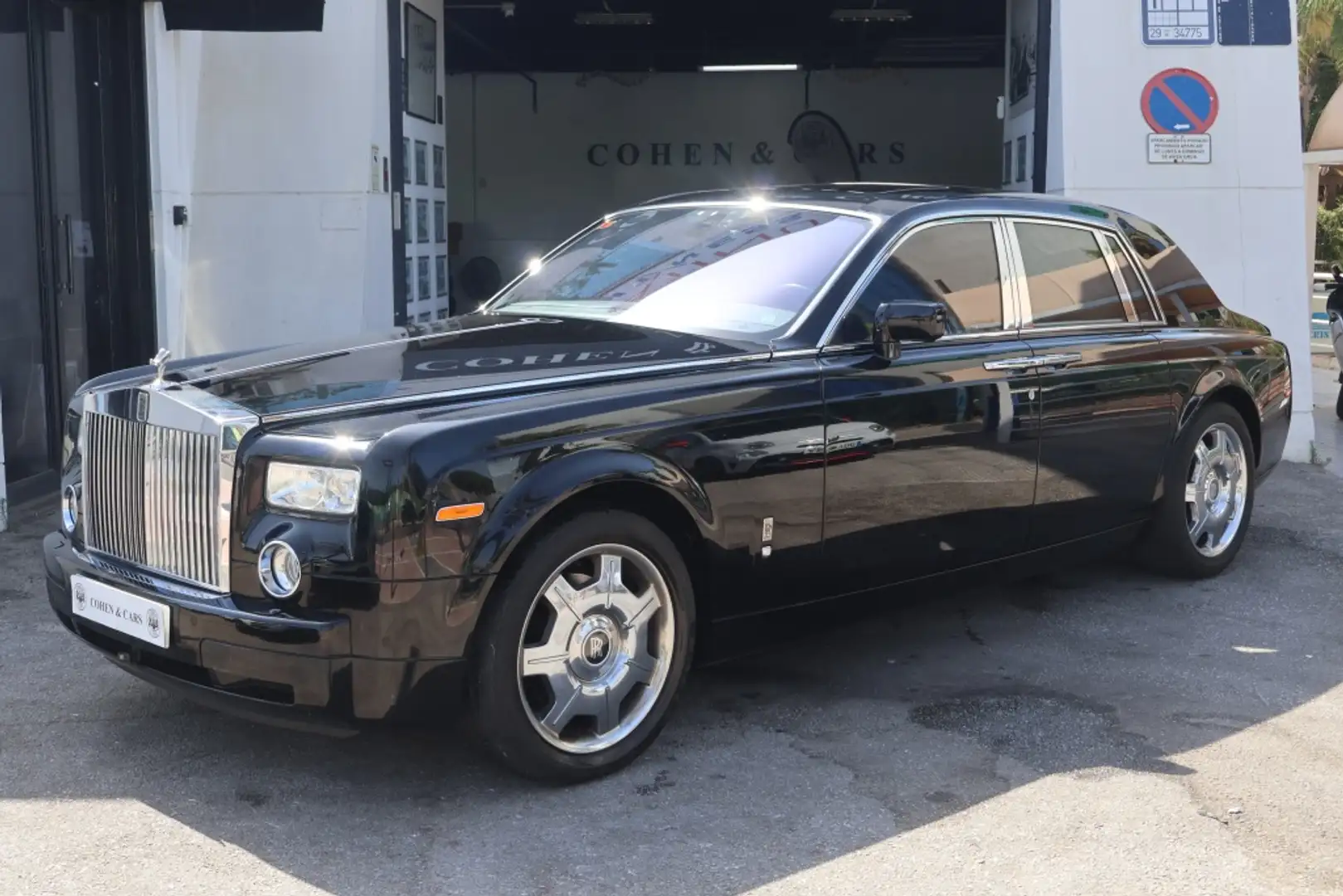 Rolls-Royce Phantom V12 Negro - 2