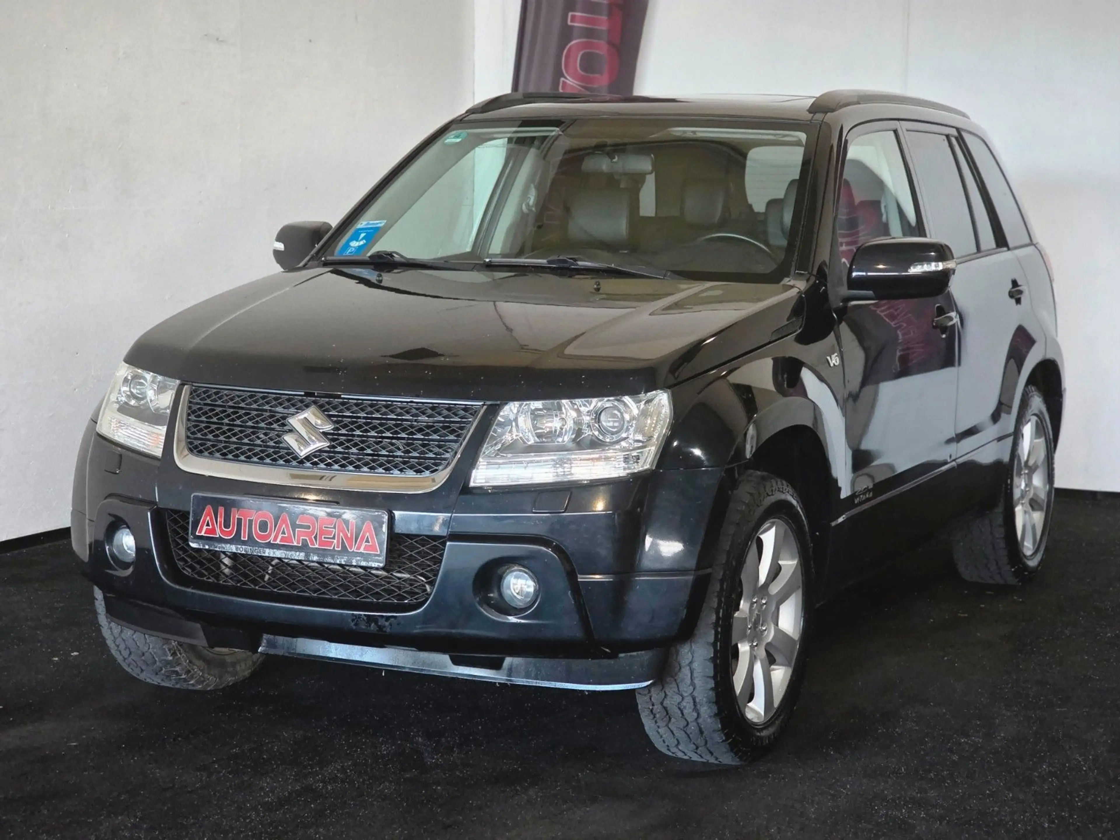 Suzuki Grand Vitara 3.2 V6 20 Jahre 4X4|XENON|AUTOMATIK — photo 2