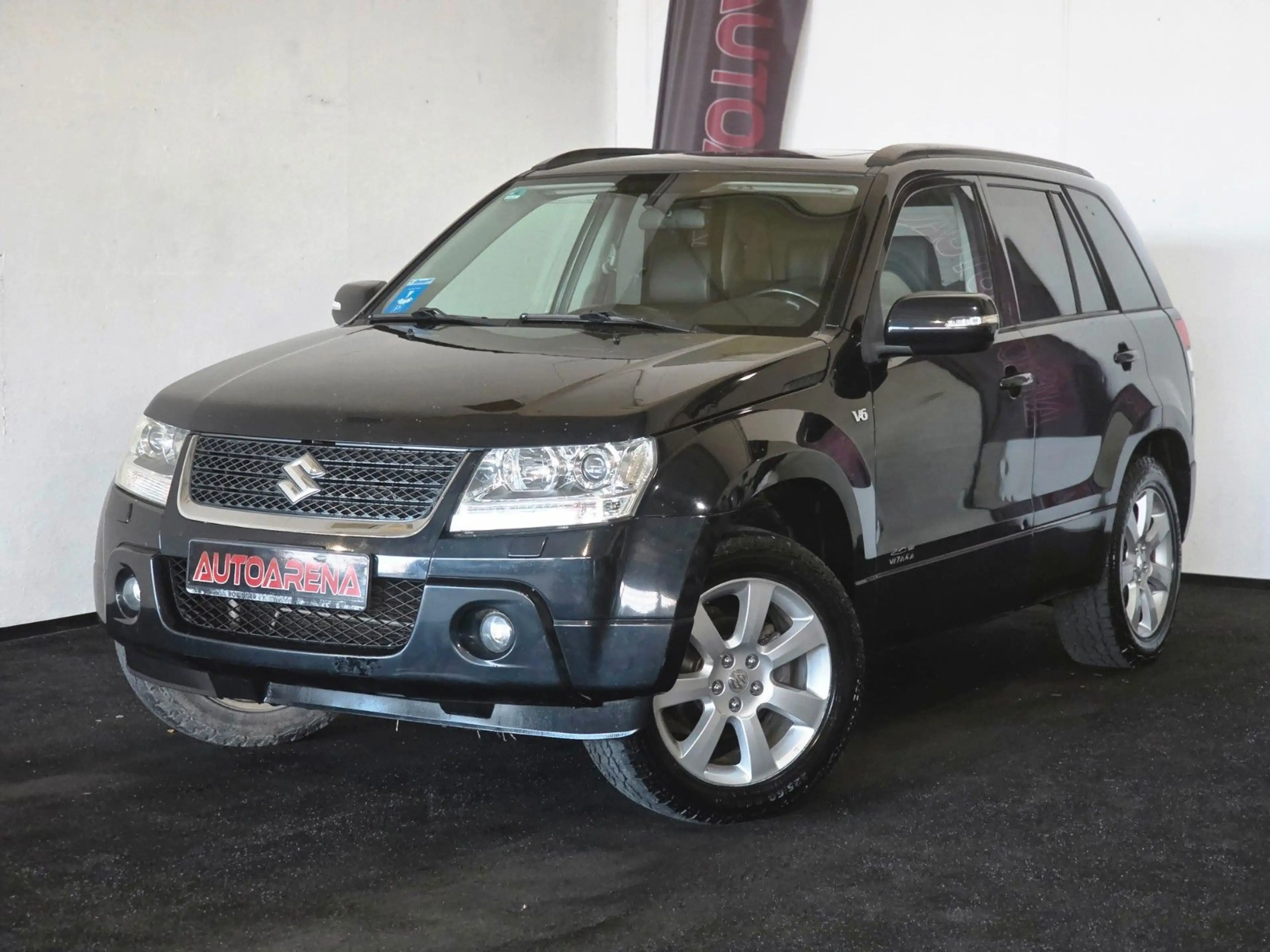 Suzuki Grand Vitara 3.2 V6 20 Jahre 4X4|XENON|AUTOMATIK