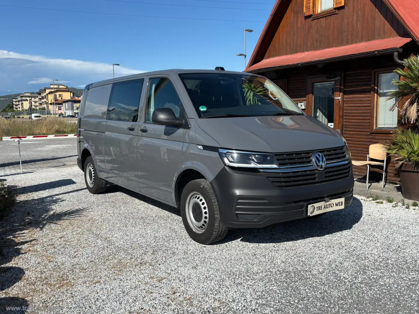 Volkswagen Transporter 2.0TDI 150 PL Furg. Grijs - 2