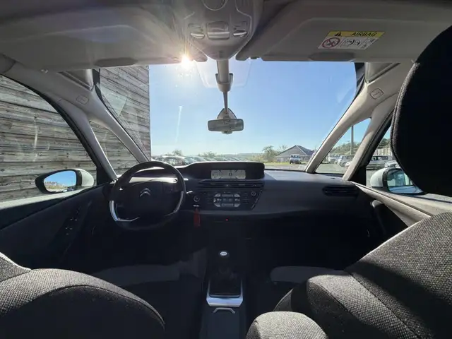 Citroen C4 Picasso view 13