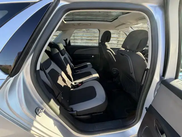 Citroen C4 Picasso view 10