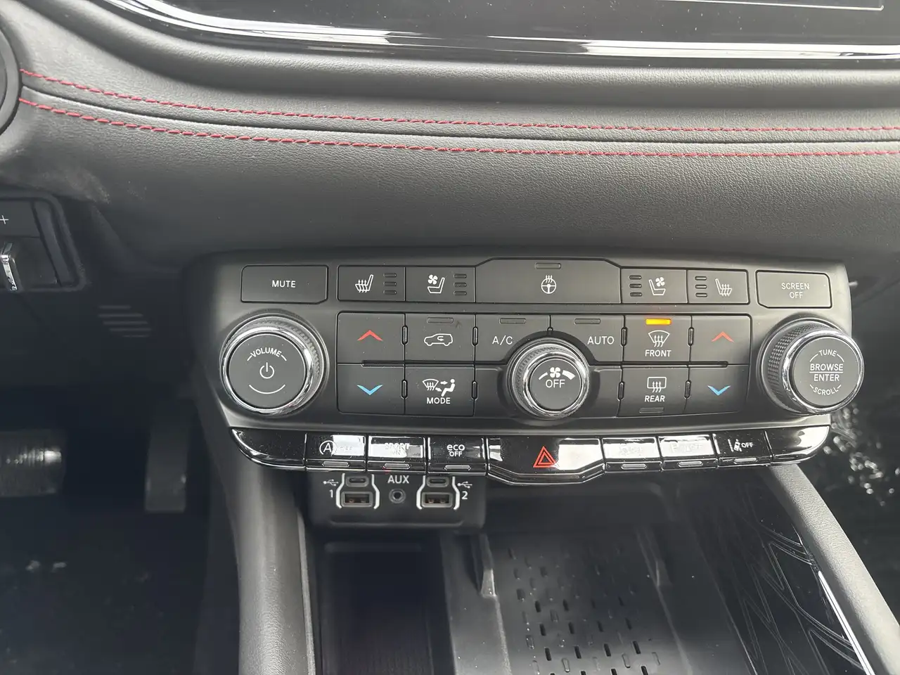 Dodge Durango снимка Dodge Durango