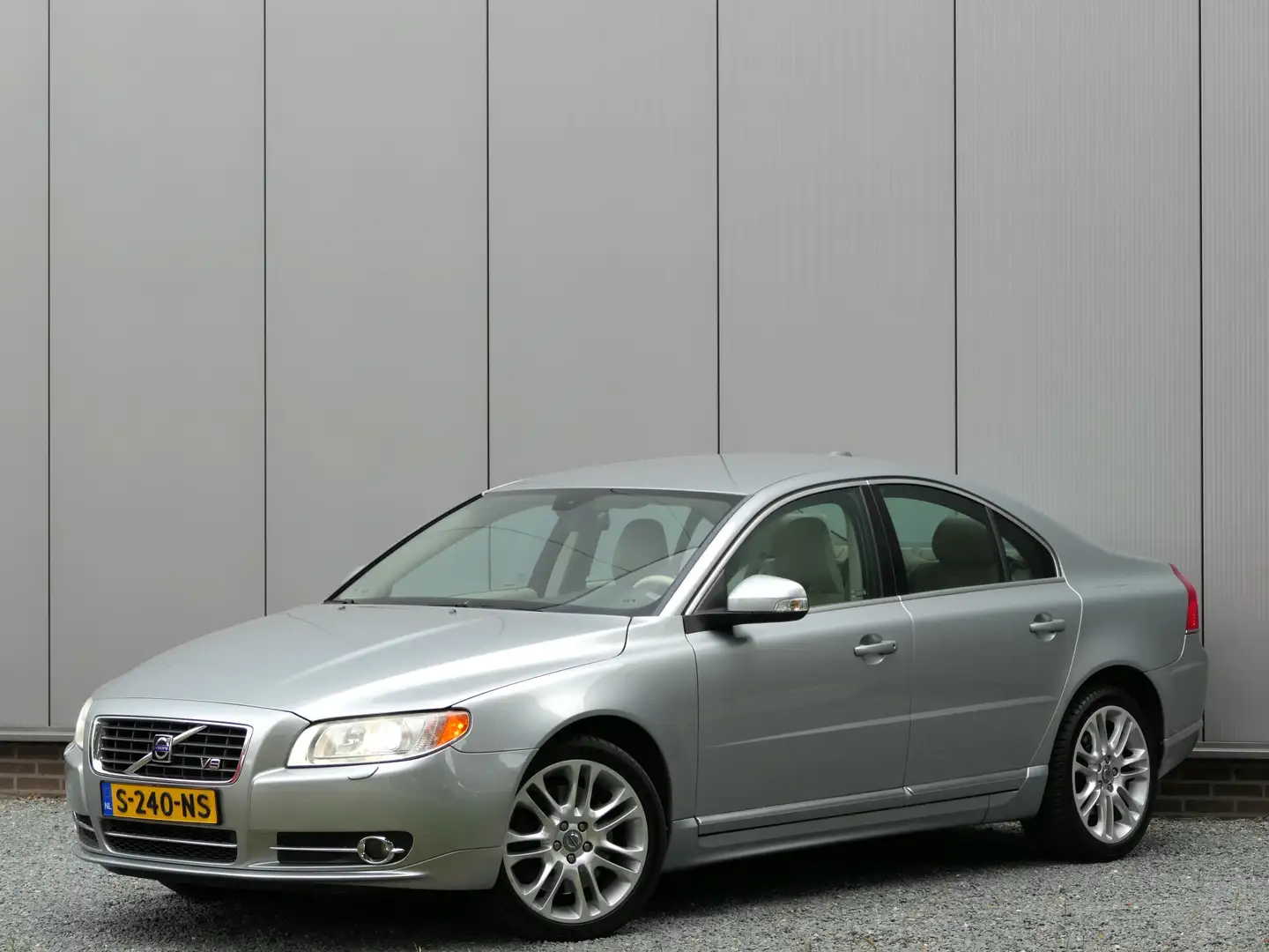 Volvo S80 4.4 AWD Summum Leer / Xenon / High performance sou Gris - 1