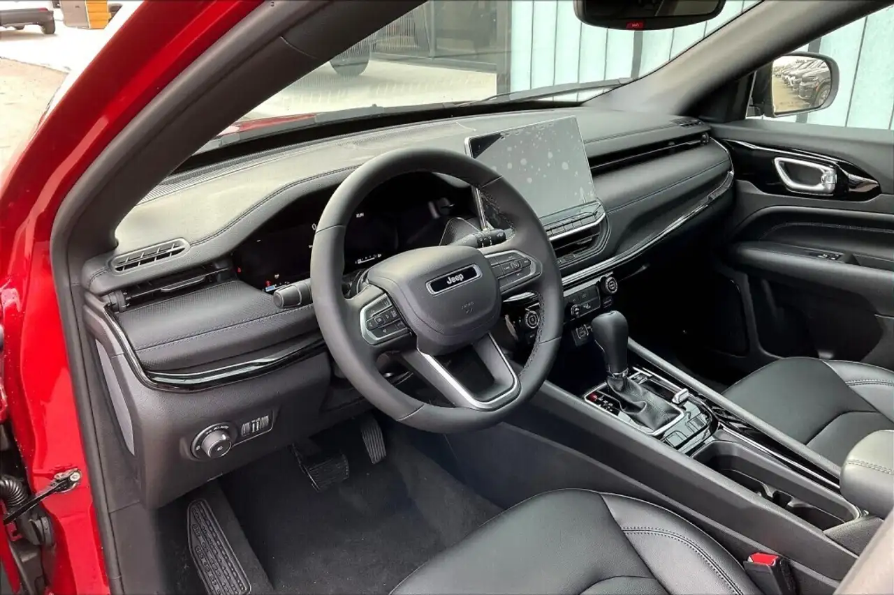 Jeep Compass photo Jeep Compass