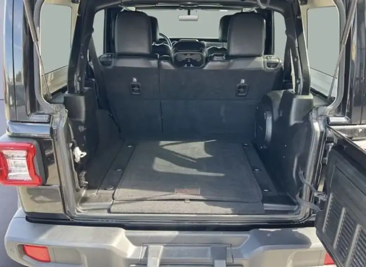 Jeep Wrangler Unlimited 2.8 CRD Sahara (2013) 2019, foto 14