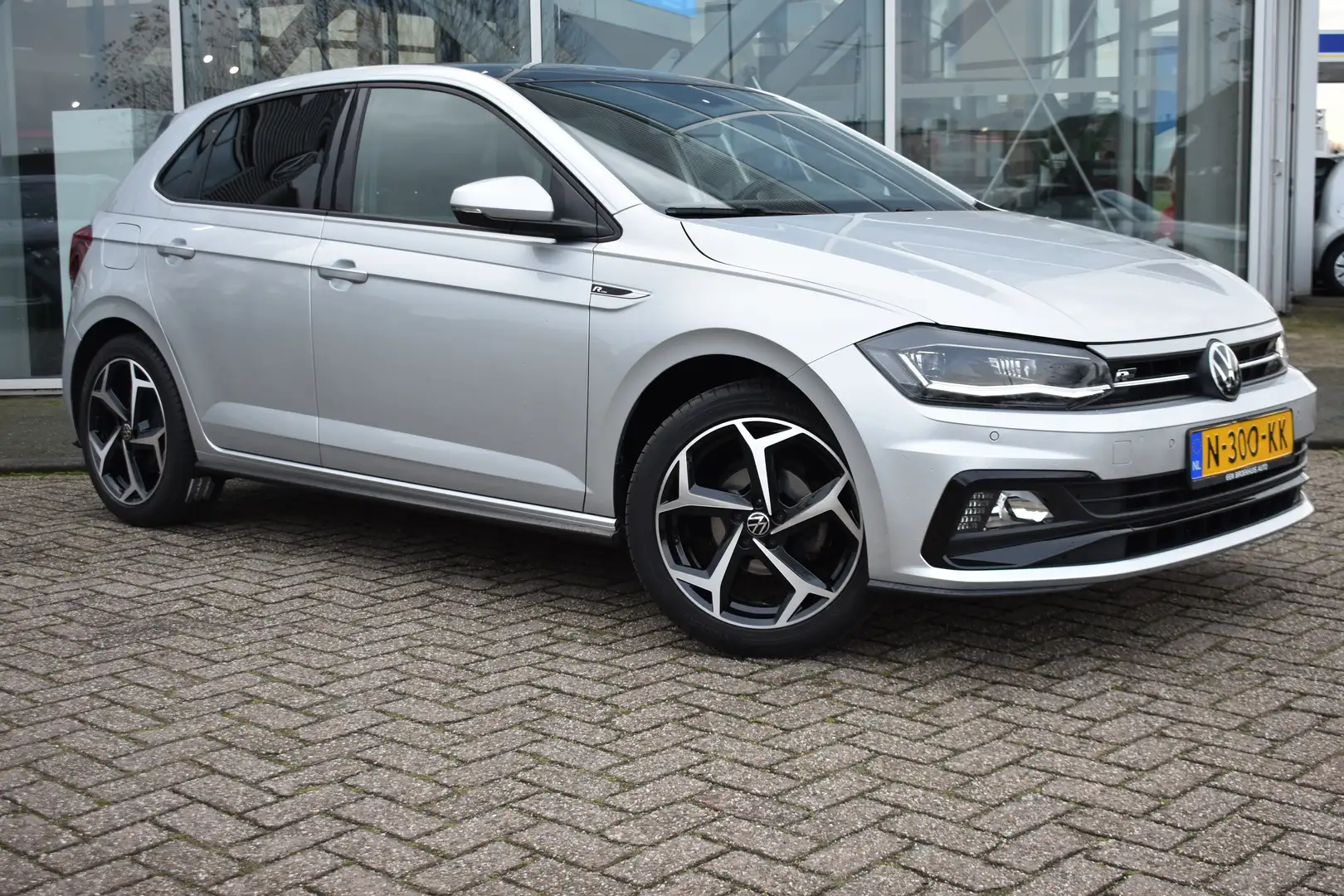Volkswagen Polo 1.0 TSI 95PK R-Line | PANORAMA DAK | NAVIGATIE | C Gris - 2