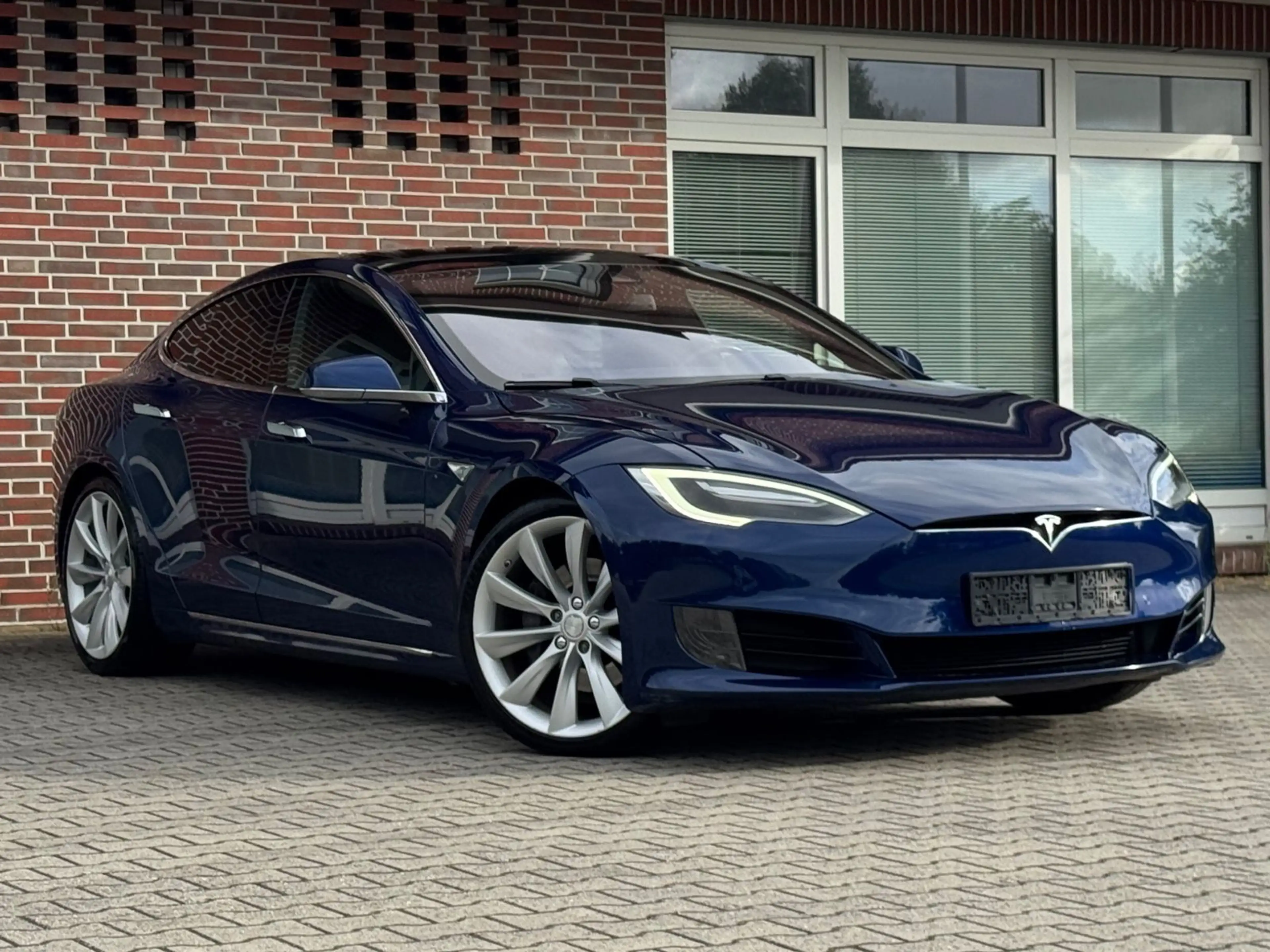 Tesla Model S 75D*FACELIFT*FREE SUPERCHARGING!!*LEDER* — photo 4