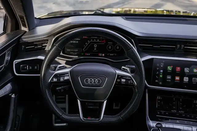 Audi RS6 view 14