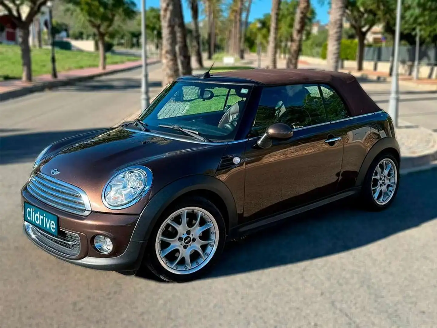 MINI Cooper Cabrio Marrón - 2