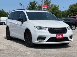 Chrysler Pacifica 2024