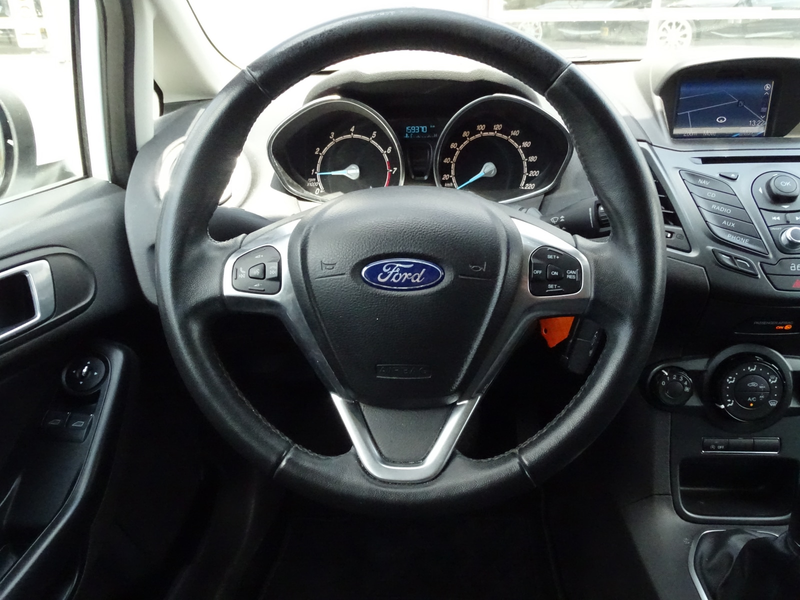Ford Fiesta 1.0 EcoBoost Hot Hatch | Navi | Bluetooth — photo 8