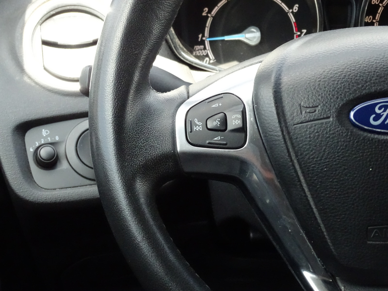 Ford Fiesta 1.0 EcoBoost Hot Hatch | Navi | Bluetooth — photo 17