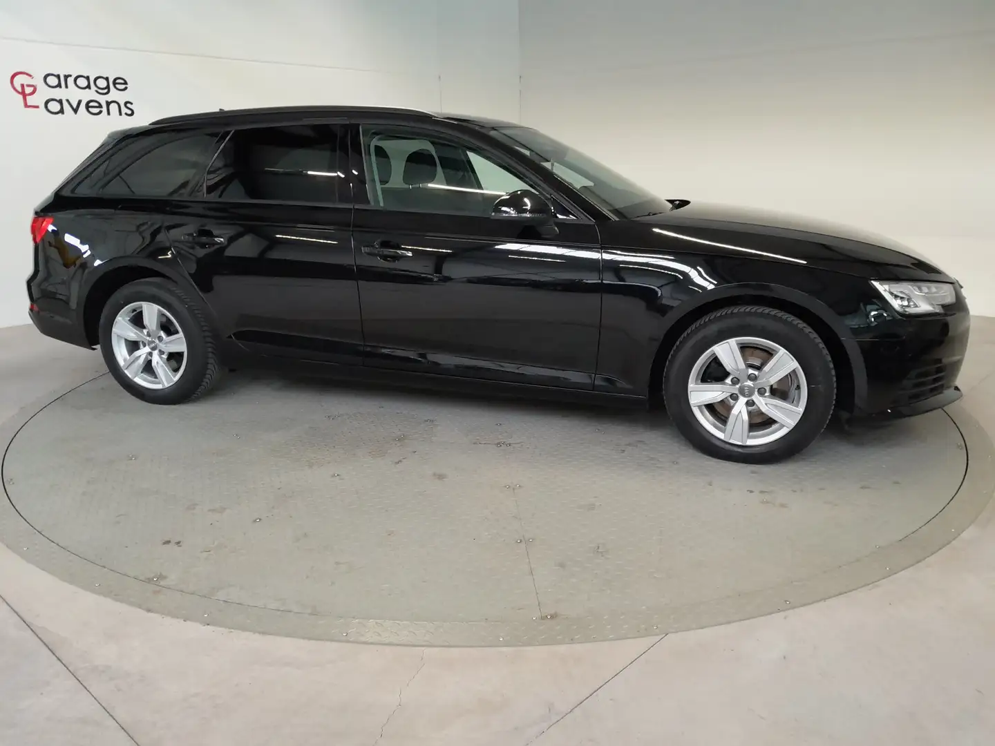 Audi A4 Avant 30 TDi AUTOMAAT LED TREKHAAK Negro - 2