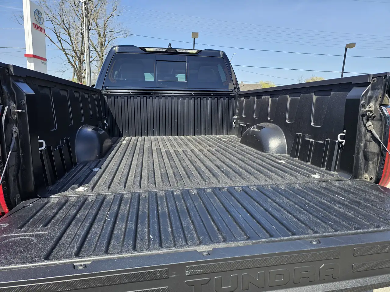 Toyota Tundra снимка Toyota Tundra