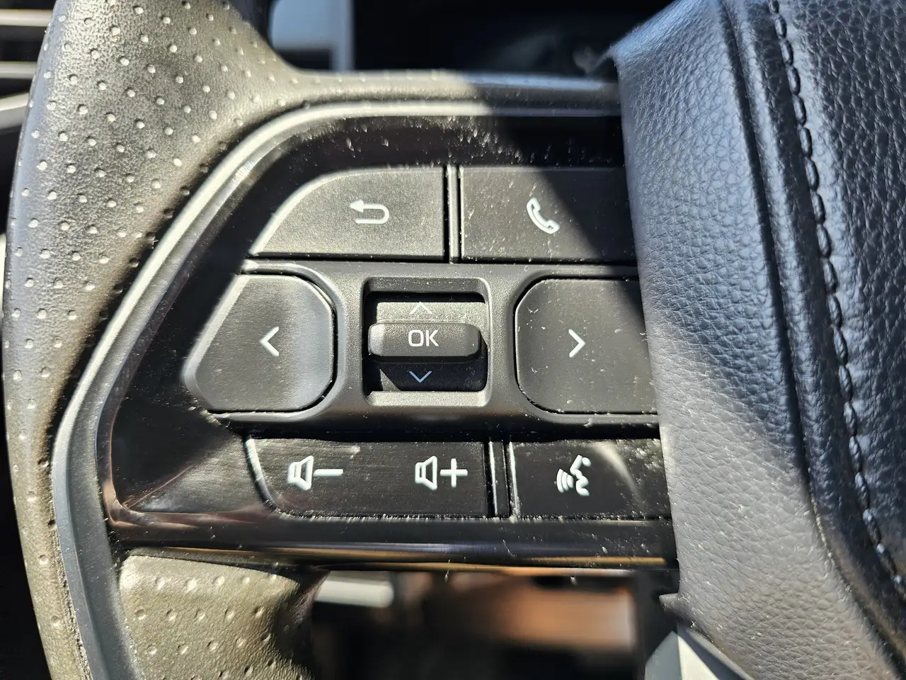 Toyota Tundra снимка Toyota Tundra