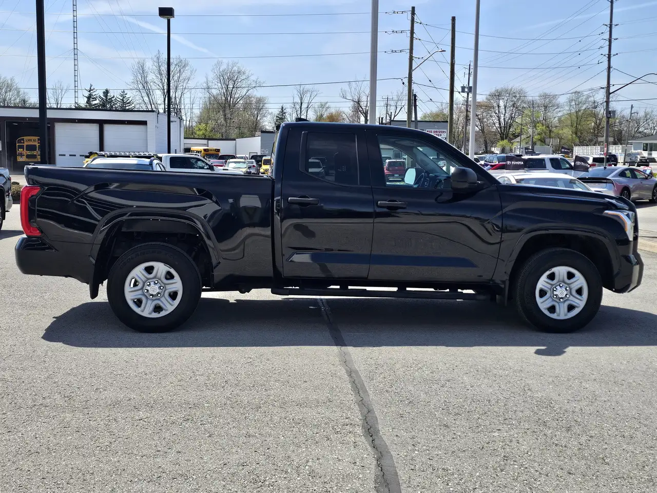 Toyota Tundra снимка Toyota Tundra