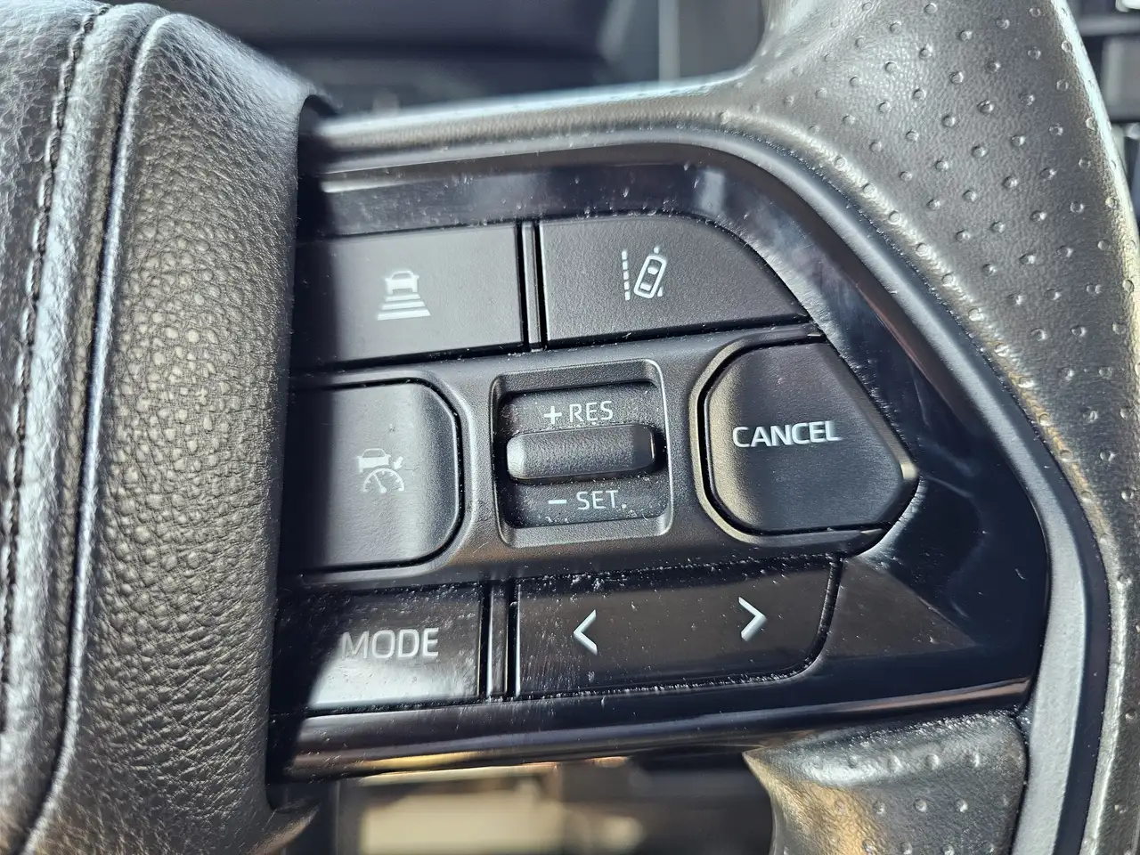Toyota Tundra снимка Toyota Tundra