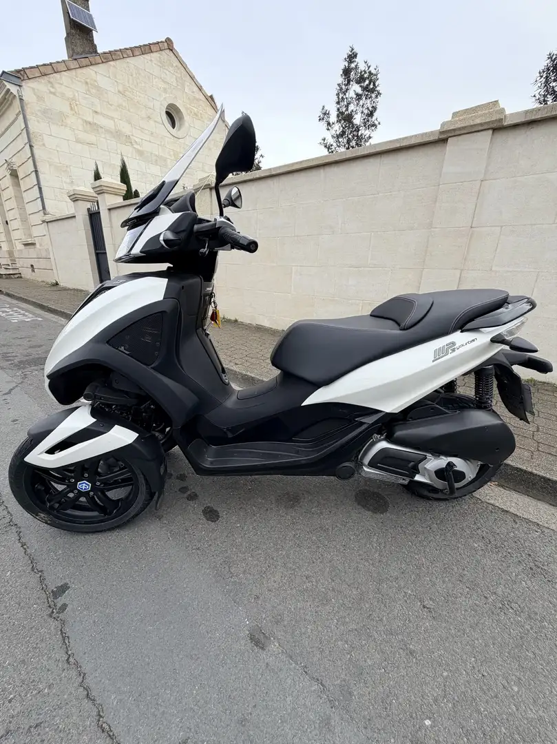 Piaggio MP3 300 Blanco - 2
