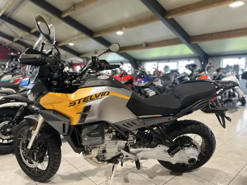 Moto Guzzi Stelvio - foto 4