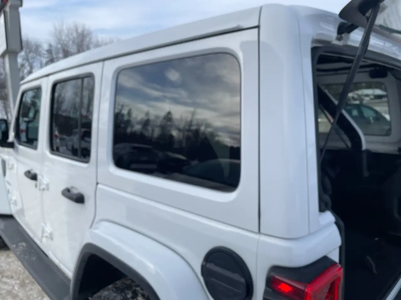 Jeep Wrangler снимка Jeep Wrangler