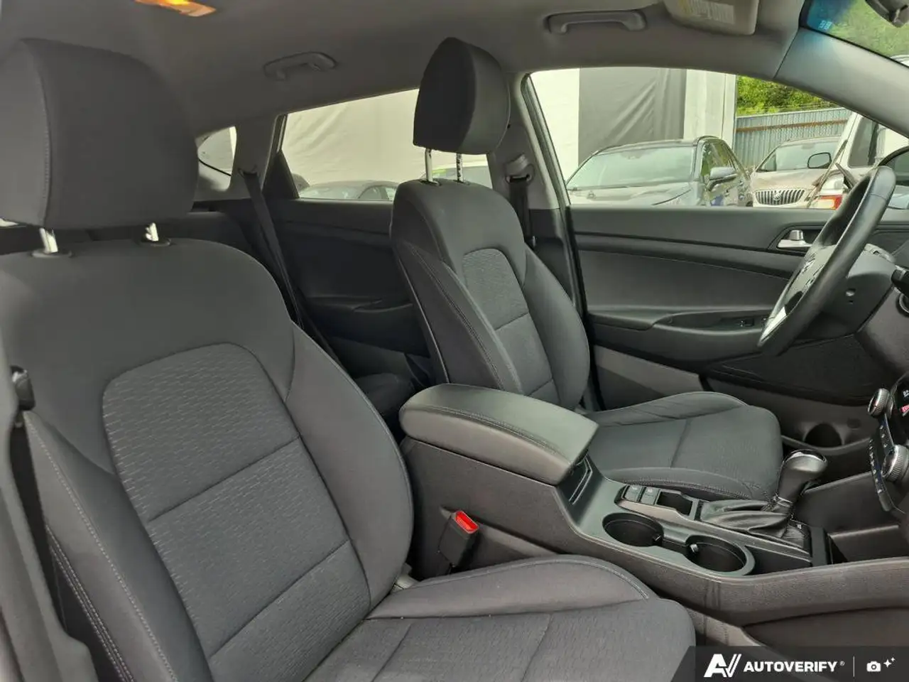 Hyundai TUCSON photo Hyundai TUCSON