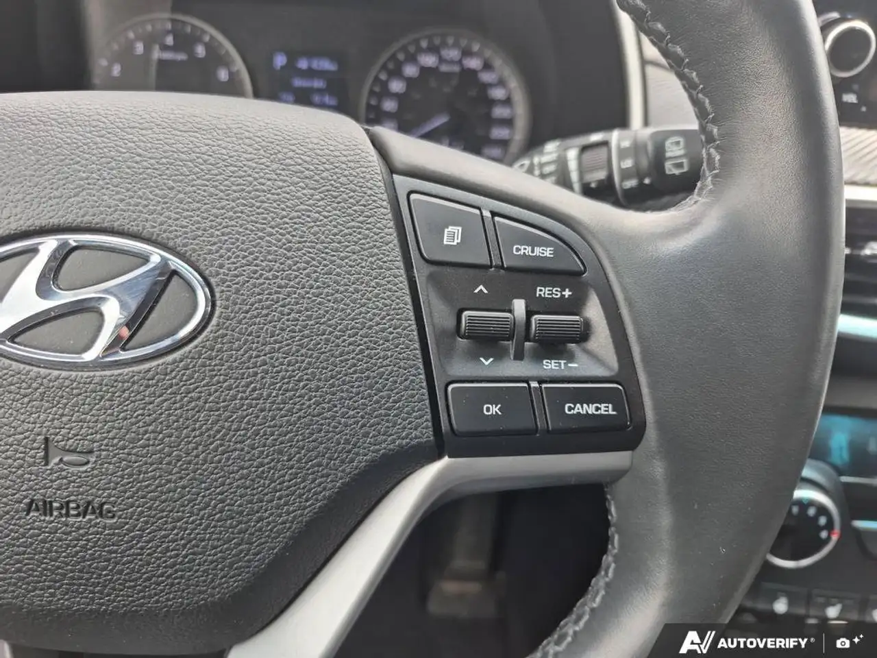 Hyundai TUCSON photo Hyundai TUCSON