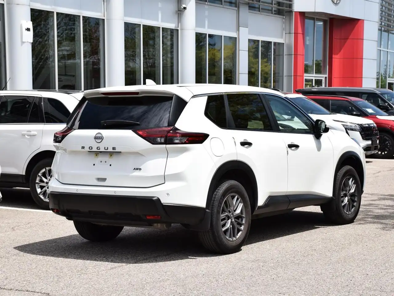 Nissan Rogue снимка Nissan Rogue