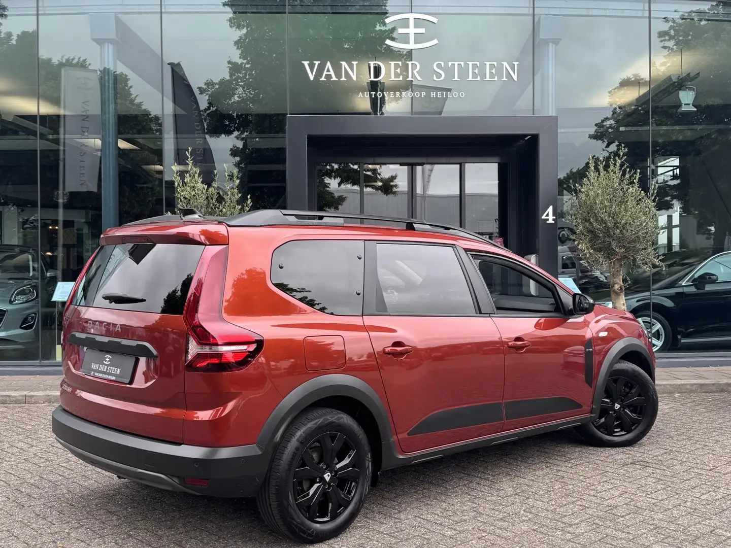 Dacia Jogger 1.0 TCe 110 Extreme 7p. LPG G3/gas af fabriek | Af Bruin - 2
