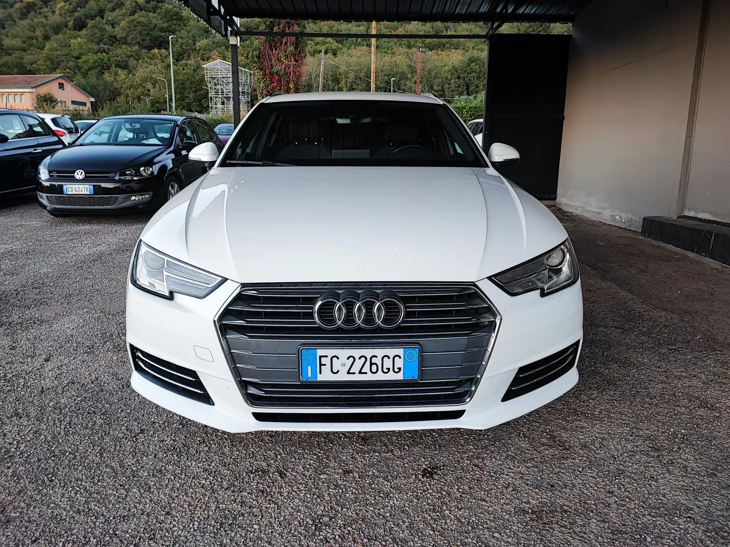Audi A4 A4  Avant 2.0 tdi Business Sport 150cv s-tronic Bianco - 2