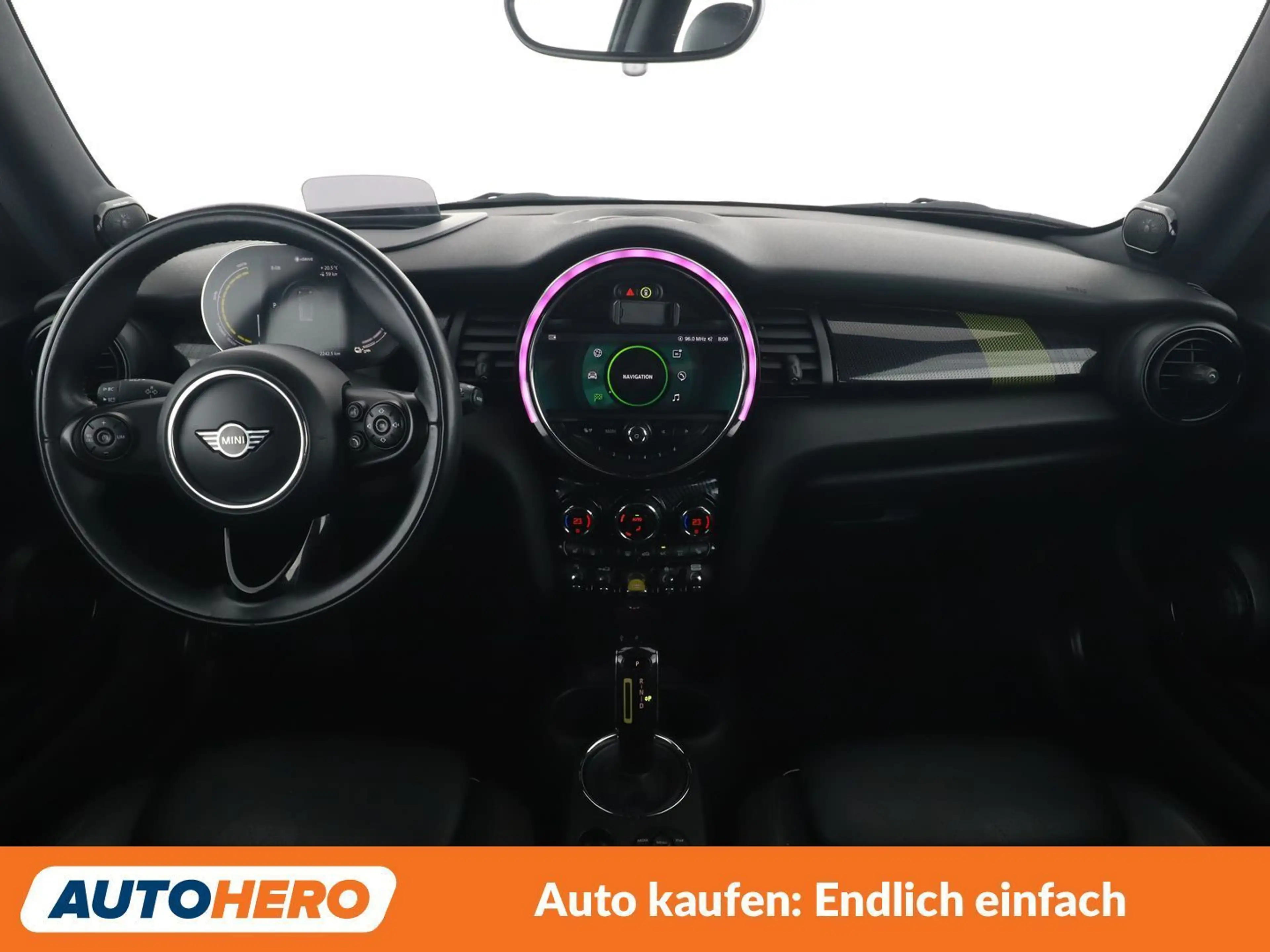 MINI Cooper SE Cooper SE Trim L — photo 13