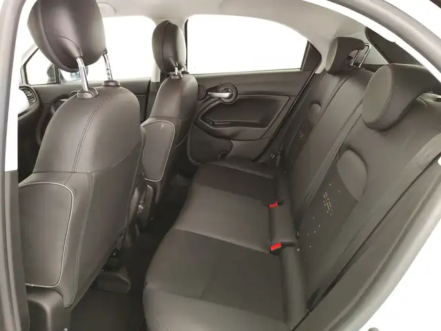 Fiat 500x view 10