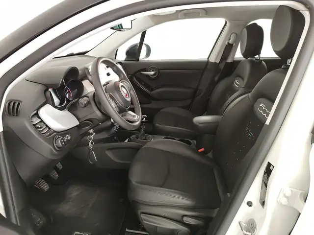 Fiat 500x view 9