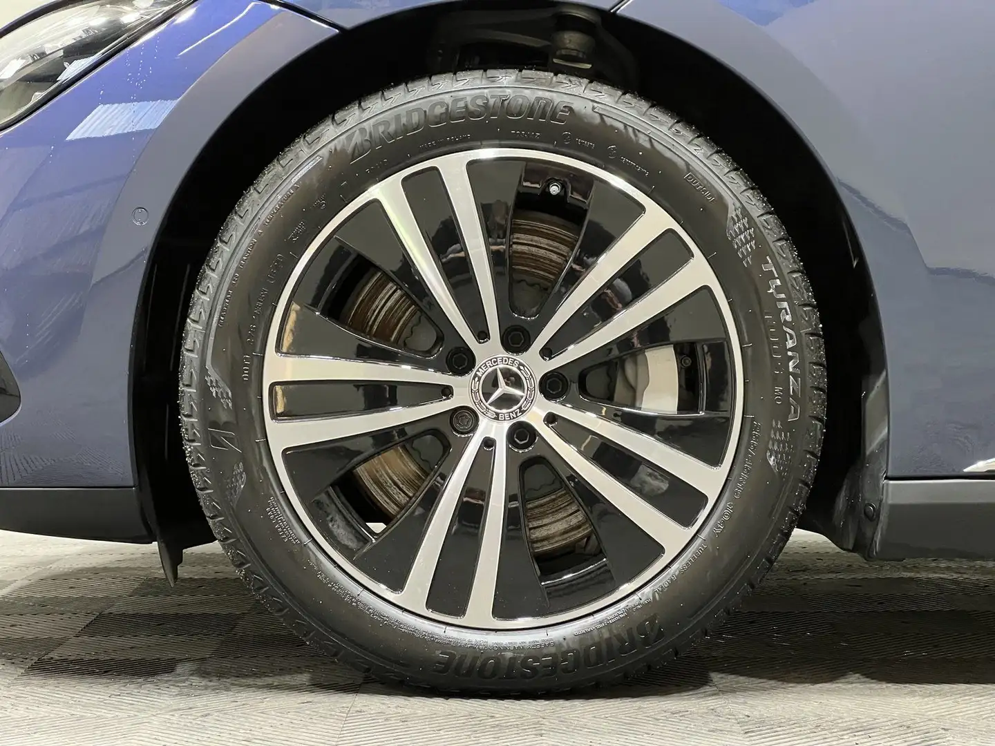 Mercedes-Benz EQE 300 Electric Art Advanced Plus # WinterPaket Blau - 2