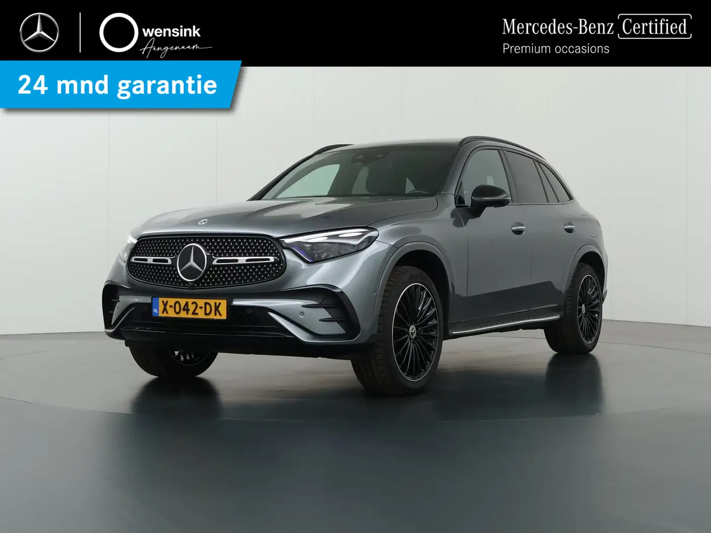 Mercedes-Benz GLC 300 300e 4MATIC AMG Line | Night | Panoramadak | Burme Grijs - 1