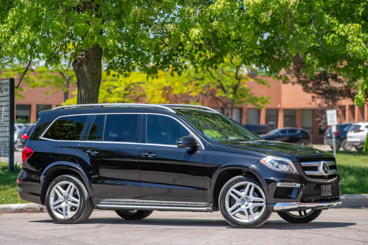 Mercedes-Benz GL-Class снимка Mercedes-Benz GL-Class