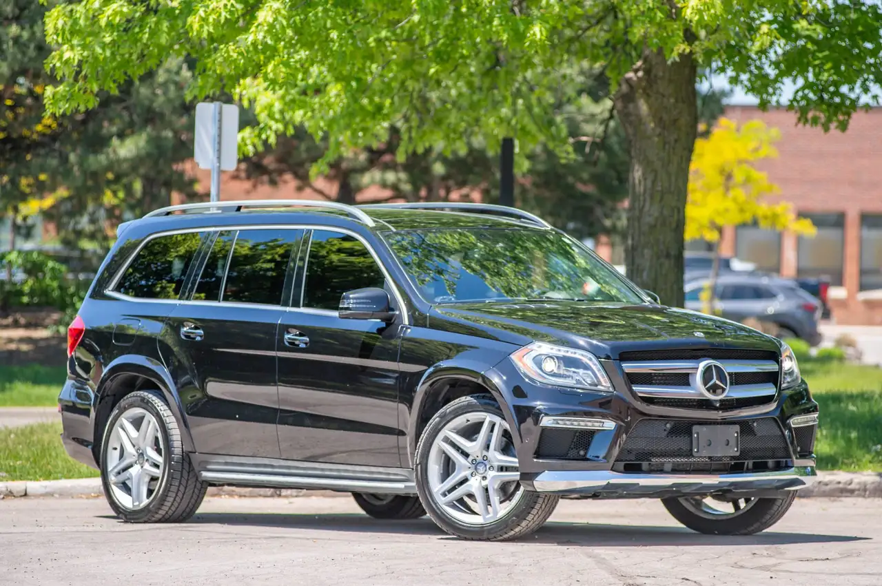 Mercedes-Benz GL-Class снимка Mercedes-Benz GL-Class