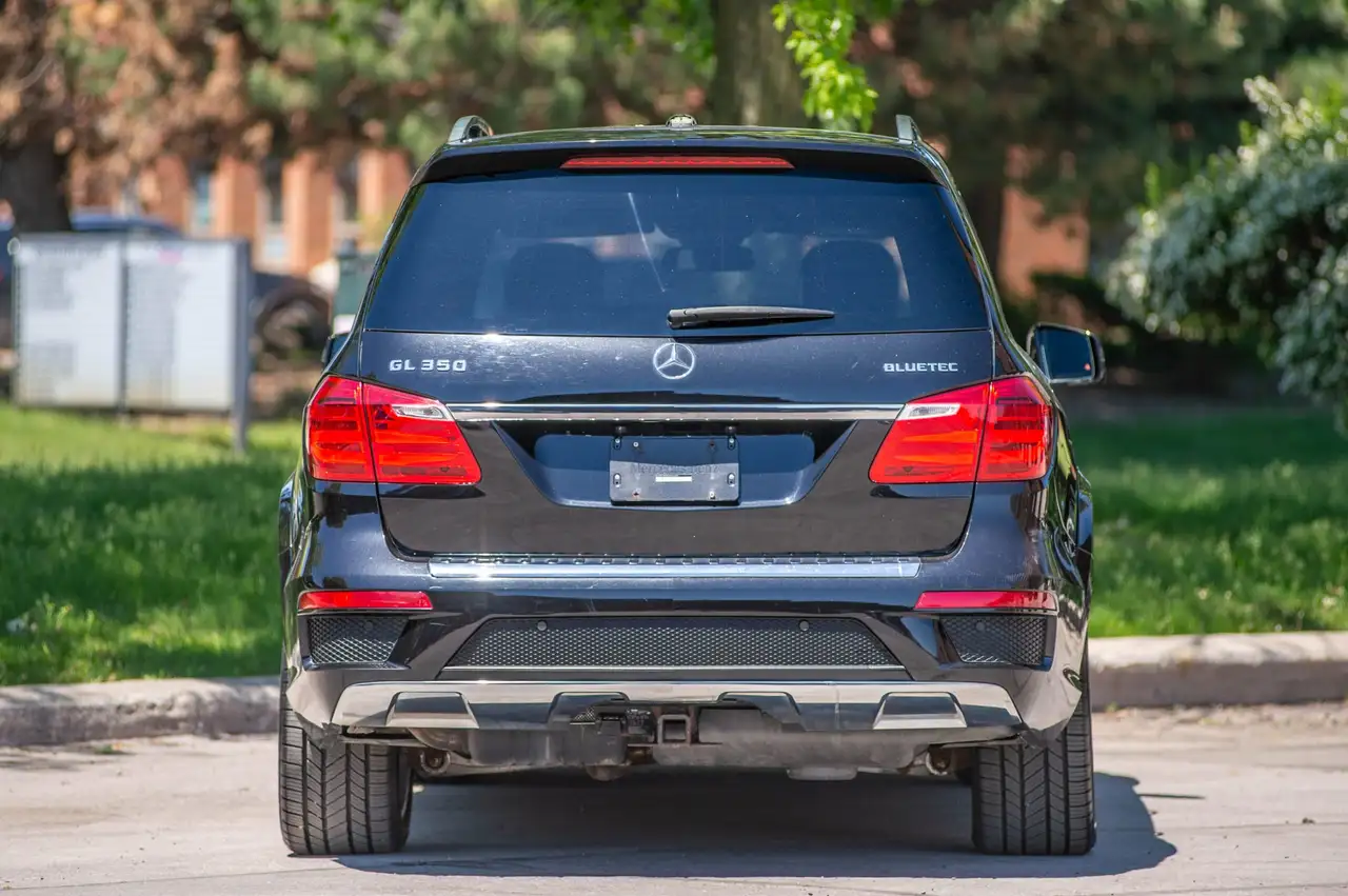 Mercedes-Benz GL-Class снимка Mercedes-Benz GL-Class