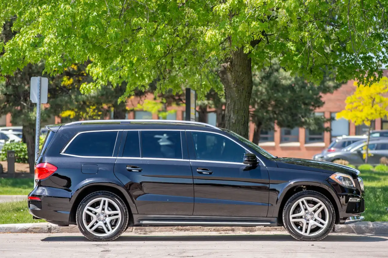 Mercedes-Benz GL-Class снимка Mercedes-Benz GL-Class