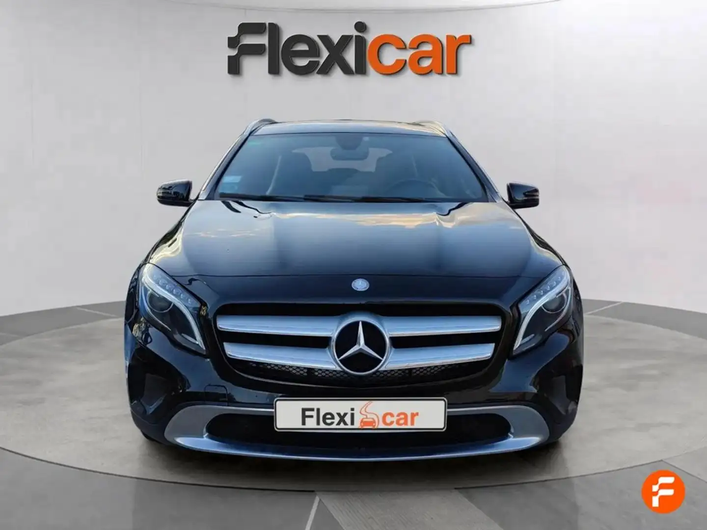 Mercedes-Benz GLA 180 AMG Line Negro - 2