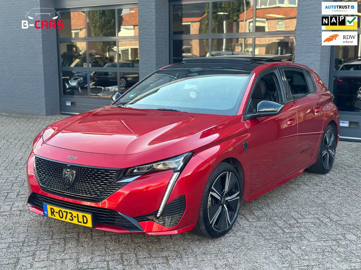 Peugeot 308 1.2 PureTech GT Pano|Virtual|Autom|360*|Trkhaak|Na Rouge - 1