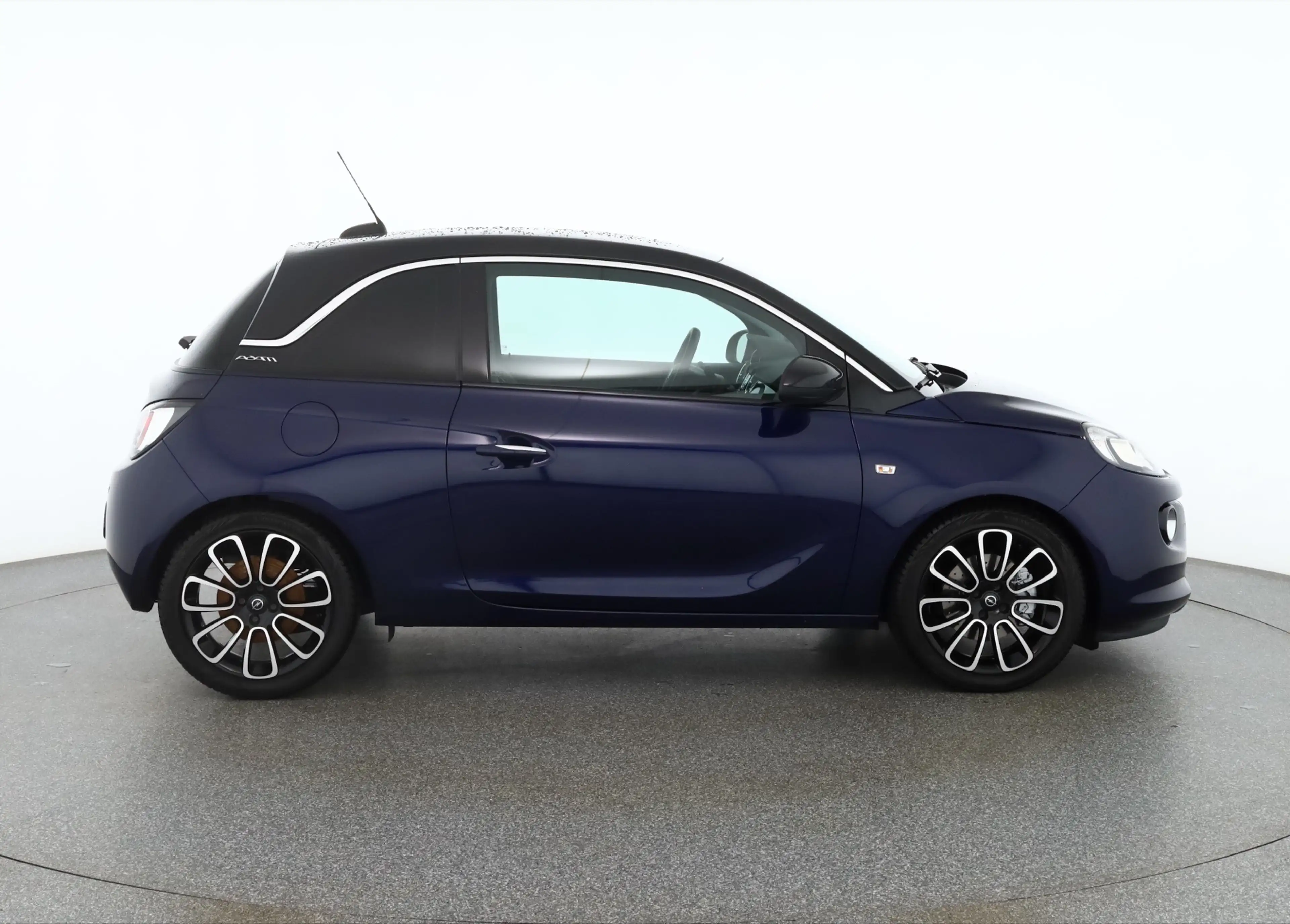 Opel Adam 1.0 120 Jahre IntelliLink Sitzheizung DAB — photo 6
